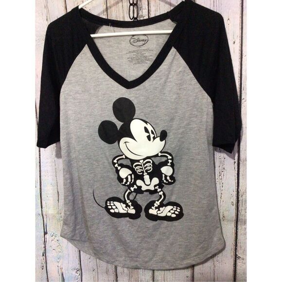 Disney Mickey Mouse Skeleton V Neck Tee Size Large Junior Women’s Gray Blak - Picture 12 of 14